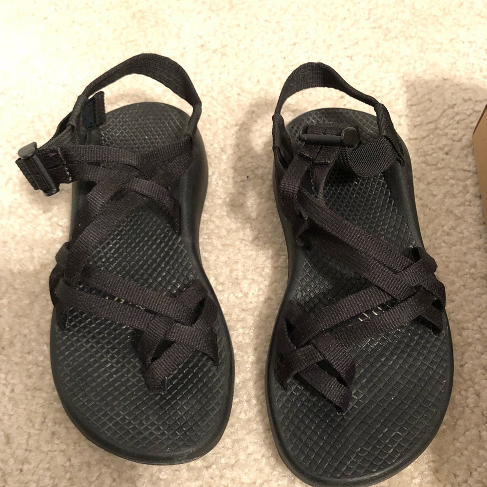 Black chacos